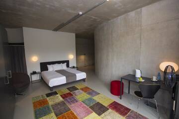 Фото номера Двухместный номер Делюкс с 1 кроватью Отель Concept Hotel by COAF г. Debed 9